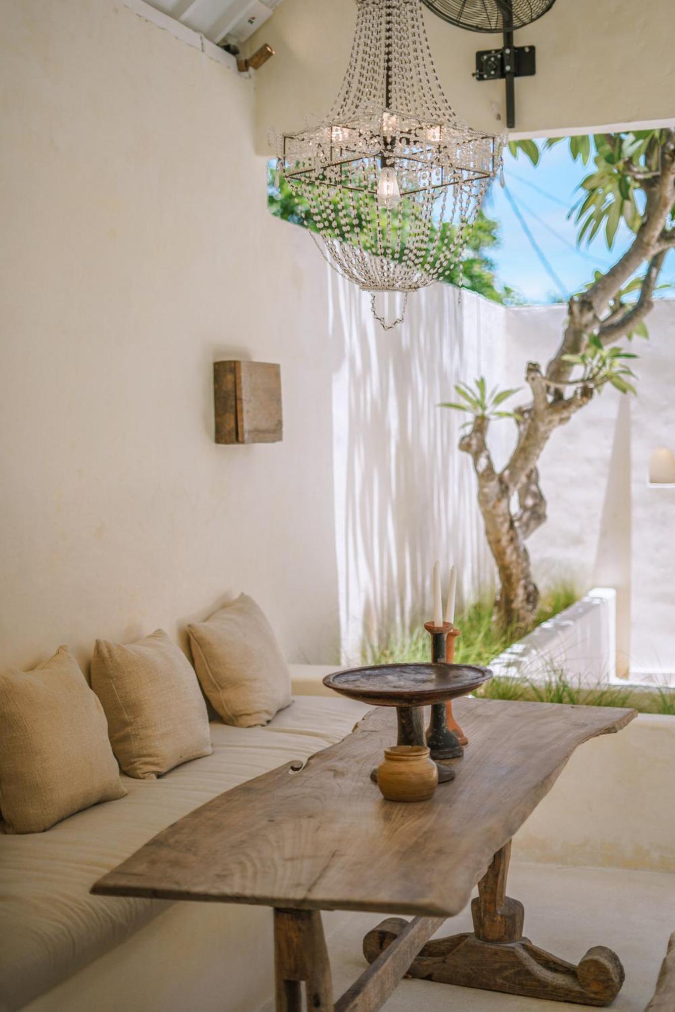 Villa Stella: 2Br Vibrant Mediterranean Oasis Canggu Extérieur photo